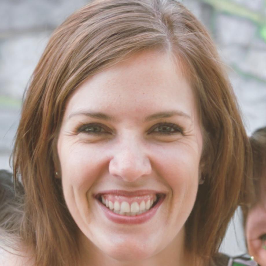 Esperanza Villanueva, Directora de Estrategia Financiera