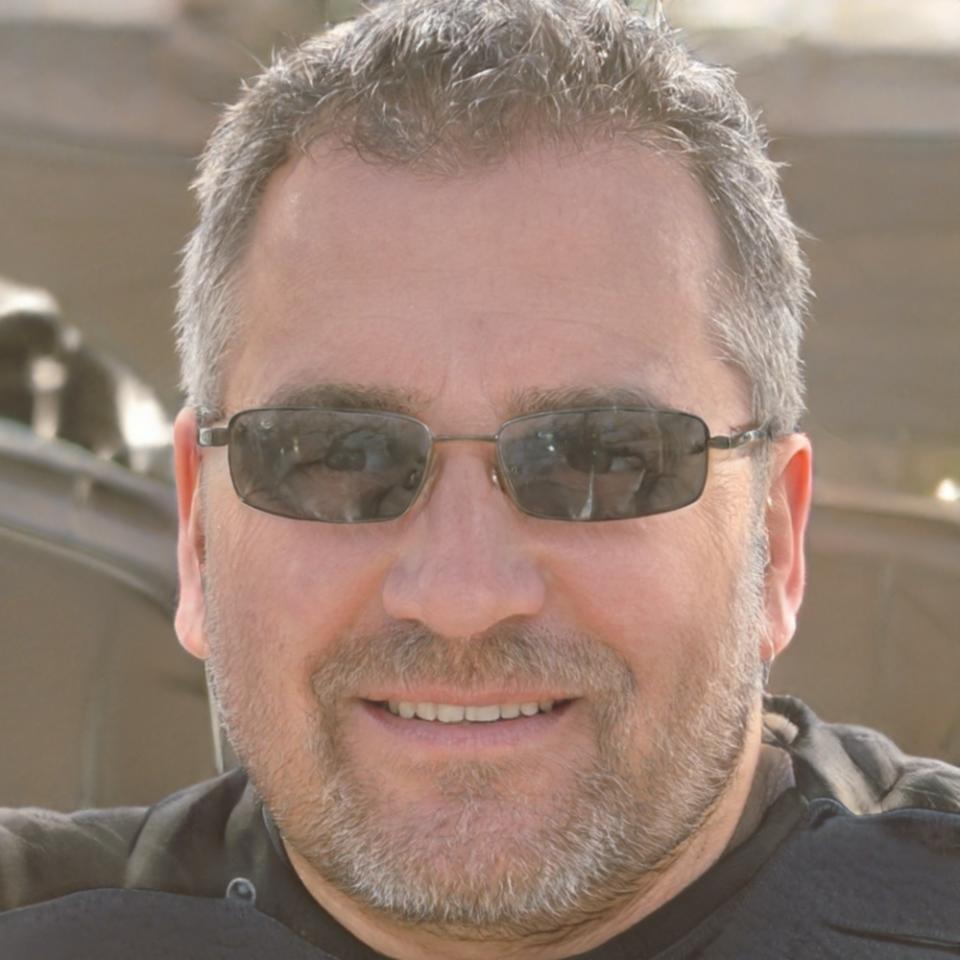 Retrato de Eliseo Navarro